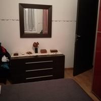 Camera da letto moderna con letto giapponese