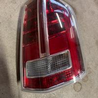 Faro post dx lamcia thema