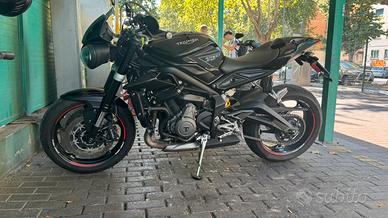 Triumph street triple 765-LEGGERE BENE DESCRIZIONE