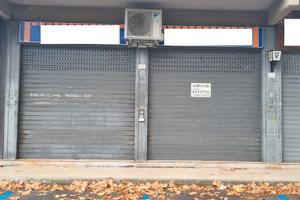 Locale commerciale su 3 livelli con 2 vetrine