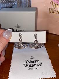 Orecchini pendenti stile Nana Vivienne