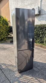 Frigorifero con freezer LG