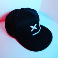 Cappello con visiera - X)