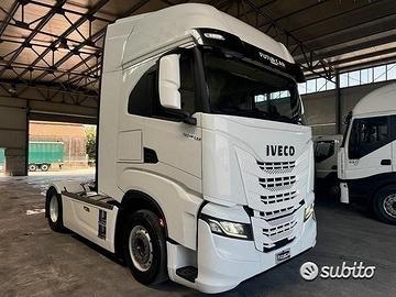 Iveco S-way 510 Cerchi in lega e carenato 2020 E6