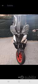 Aprilia sr gt 200