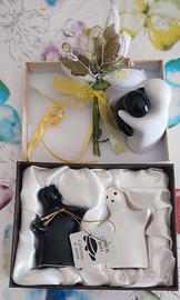 5 bomboniere sale e pepe che si abbracciano