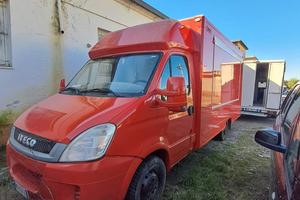 Paninoteca ambulante autonegozio food truck