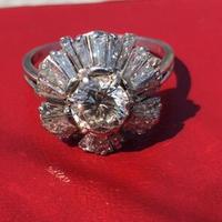 Anello d'epoca in platino e diamanti splendido