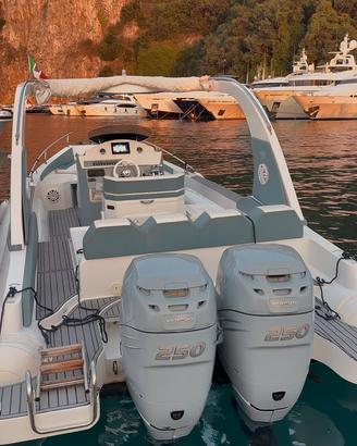 Revenger 28.70 Sport 2022 - 2x250 Mercury Verado