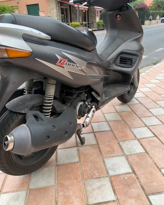 Gilera runner 125