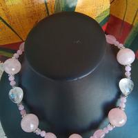 Girocollo in quarzo rosa