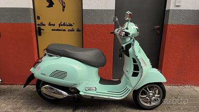 Piaggio Vespa 300 GTS hpe
