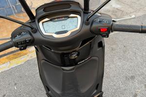 Piaggio beverly 400