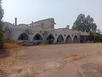 Immobili con Casa, Stalle e Terreno Agricolo