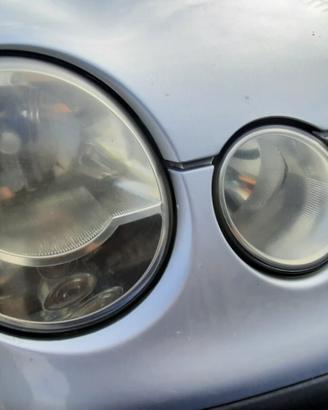 VOLKSWAGEN POLO 2002 - FARI ANTERIORI DESTRO E SIN