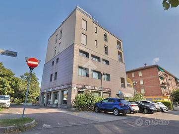 2 LOCALI A REGGIO NELL'EMILIA