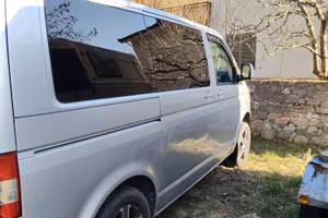 si vende Volkswagen Caravelle 4x4