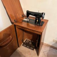 Macchina da cucire vintage Singer