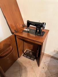 Macchina da cucire vintage Singer