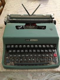 Macchina da scrivere Olivetti