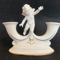 Antica statuina in porcellana