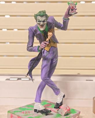 statua di joker stampata il PLA e dipinta a mano 