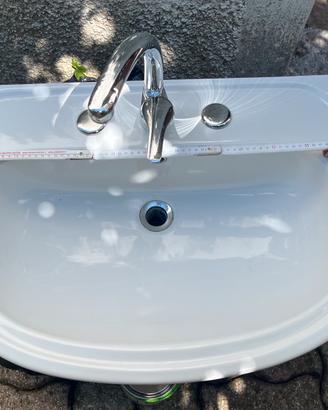 Lavandino per mobiletto bagno + rubinetto