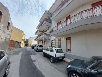 QUADRILOCALE OLTRE ACCESSORI IN ZONA CATTAFI.
