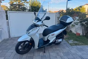 Honda SH 300i ABS