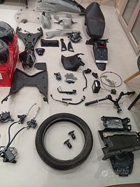 Pezzi Honda sh 125 