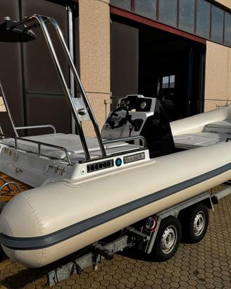 Gommone asso 640