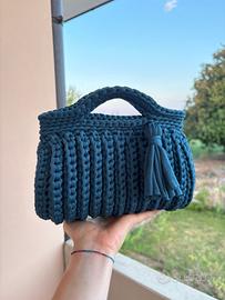 Borsa bauletto ad uncinetto