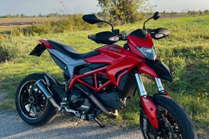Ducati Hypermotard 821 (2015)