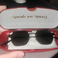 Occhiali da sole ottagonali GRADATI.