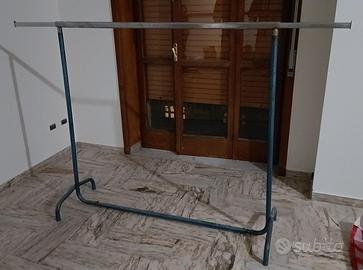 Stender appendiabiti da negozio