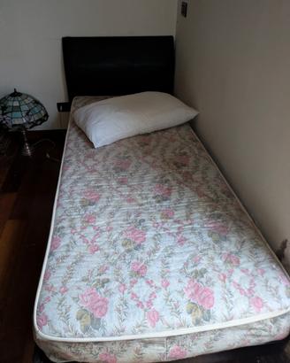 letto singolo Molteni nero