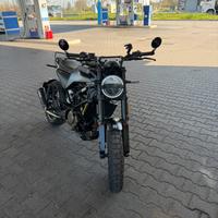 Husqvarna Svartpilen 125