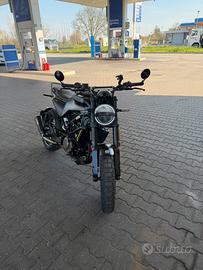 Husqvarna Svartpilen 125