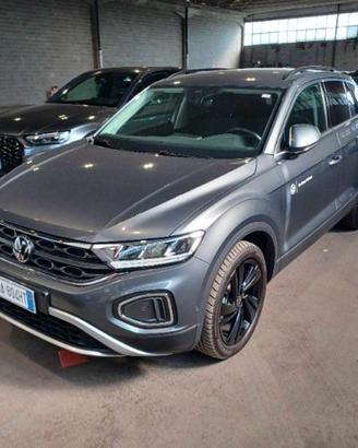 VOLKSWAGEN T-Roc 1.0 TSI IQ Light LED Performanc