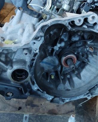 Cambio TOYOTA YARIS 1329cc benzina del 2012
