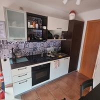 Cucina -  2 tavoli - 4 Sgabelli