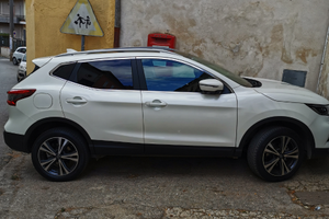 Nissan Qashqai diesel Automatica