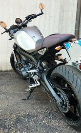 YAMAHA XSR 900