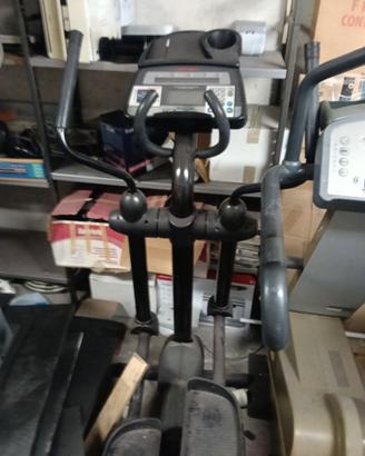 ellittica life fitness palestra