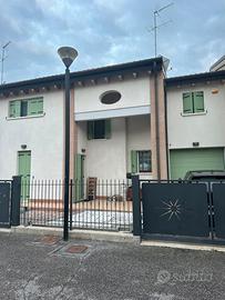 Casa appartamento villa villa a schiera