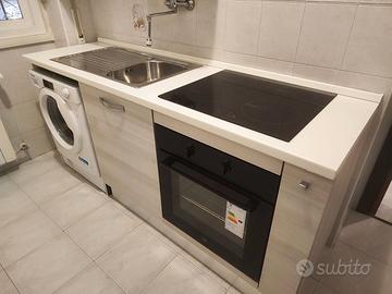 Cucina lineare 2m con Elettr. - Dicembre 2024 