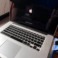 MacBook Pro Retina da 15” ben conservato