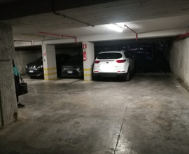 Posto auto Angolo via Roma