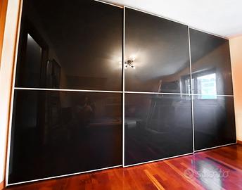 Armadio "Molteni & C" ante scorrevoli vetro scuro