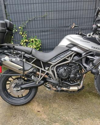 Triumph tiger 800 xrx